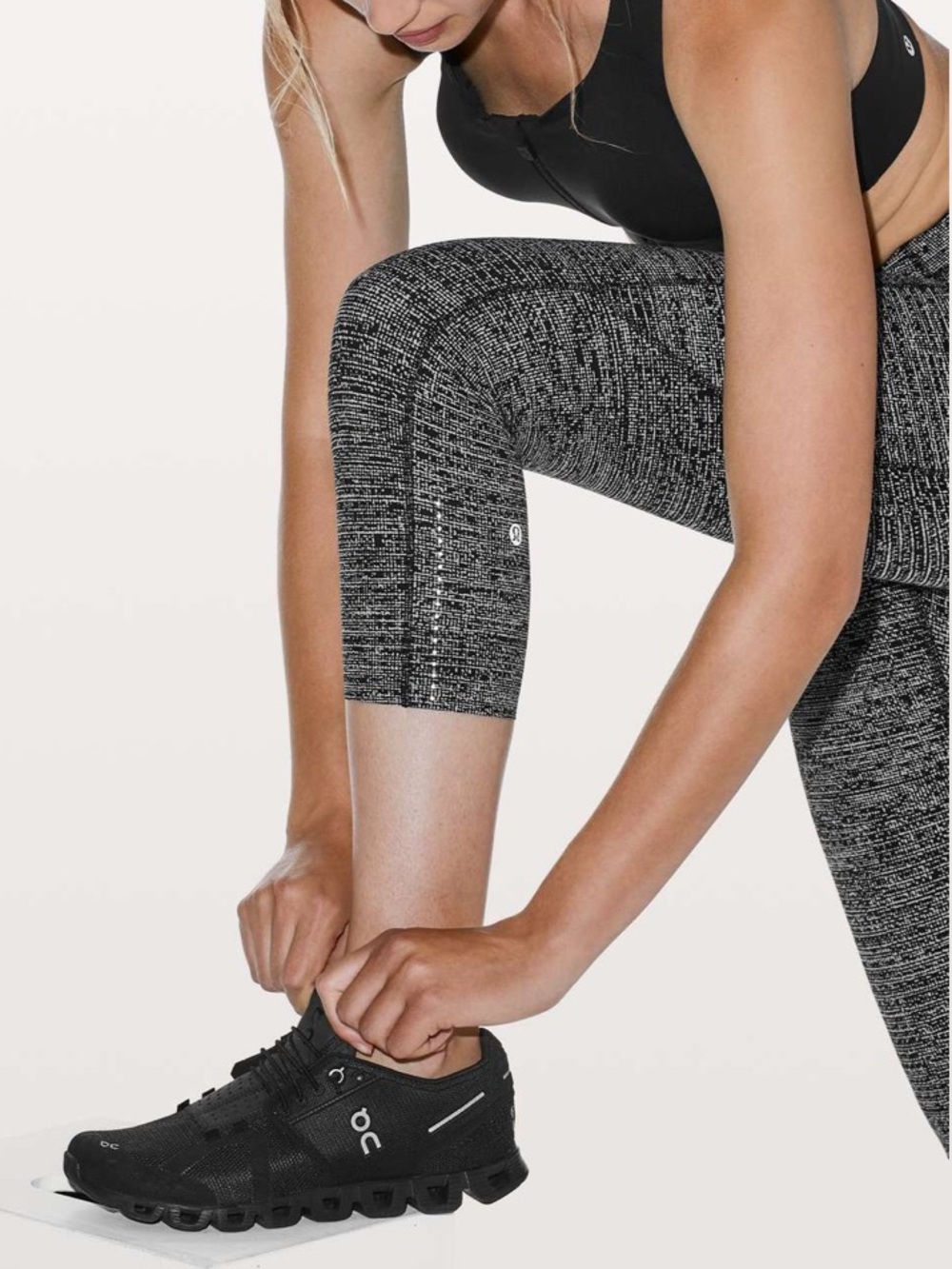 Lululemon Fast & Free Crop II Nulux 19" Twillines Ice Grey Black Size 6